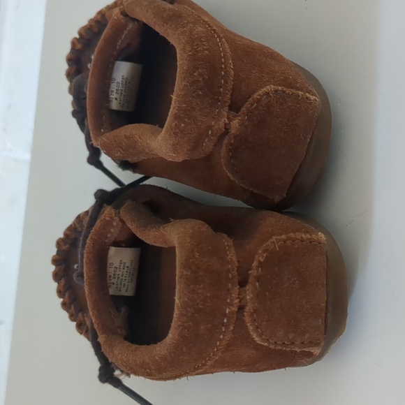 Minnetonka beaded thunderbird slip on Moccasin - Picture 8 of 11